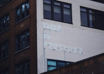 The Measure of Time: A Comprehensive Analysis of the Academic Credit Hour and its Relation to Degree Progression