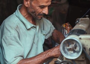 The Explorer’s Guide to College: Why It’s Not Just Harder High School (And How to Master the New World)