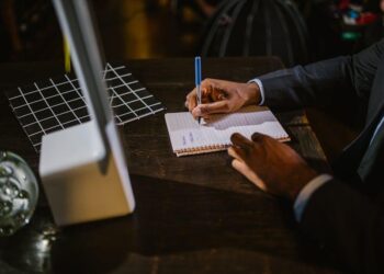 From FAFSA4caster to the Federal Student Aid Estimator: A Comprehensive Analysis for Strategic College Financial Planning