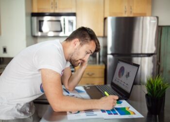 Beyond the Job Title: A Systems-Thinking Guide to Building a Real Career in Digital Marketing