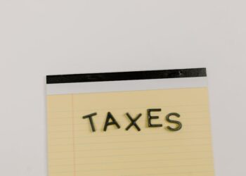 The Education-Income Nexus: A Comprehensive Analysis of Economic Returns, Modern Challenges, and Future Trajectories