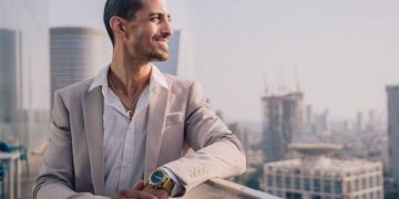 Maximizing the Business Management Degree: A Comprehensive Report on Career Pathways, Salary Potential, and Strategic Advancement